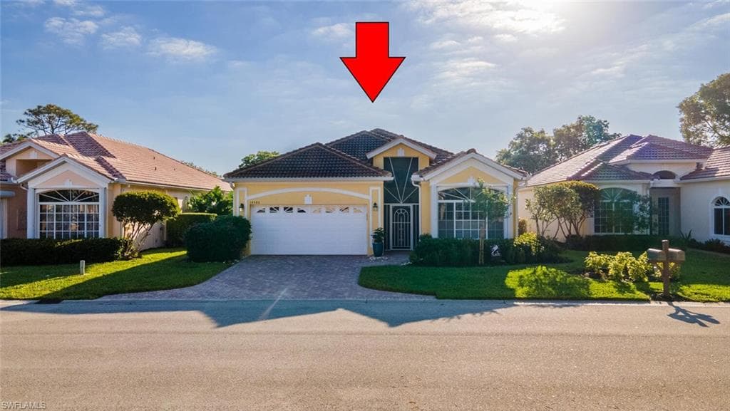 14580 Juniper Point Ln, Naples, FL 34110-4