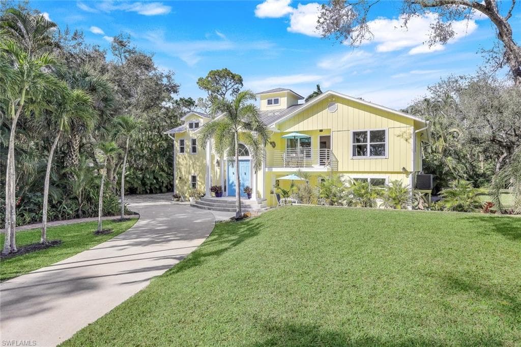 3643 North Rd, Naples, FL 34104-2