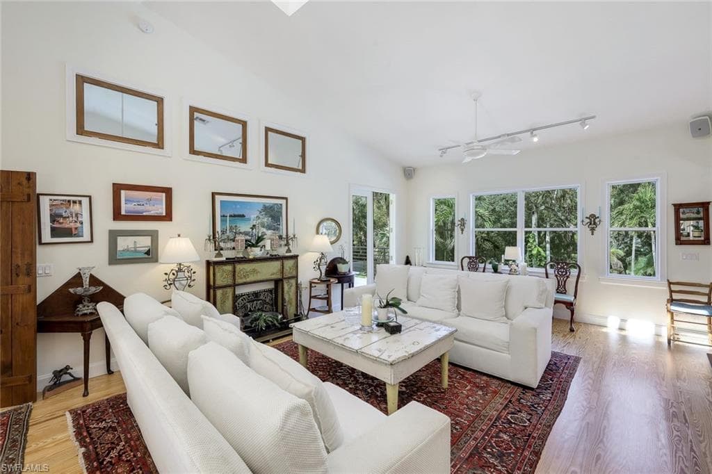 3643 North Rd, Naples, FL 34104-5