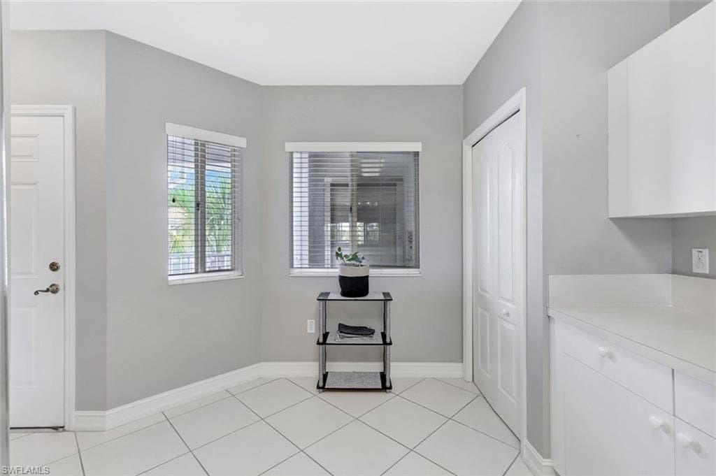 7831 Regal Heron Cir 304, Naples, FL 34104-13