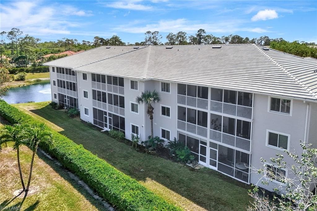 7831 Regal Heron Cir 304, Naples, FL 34104-26