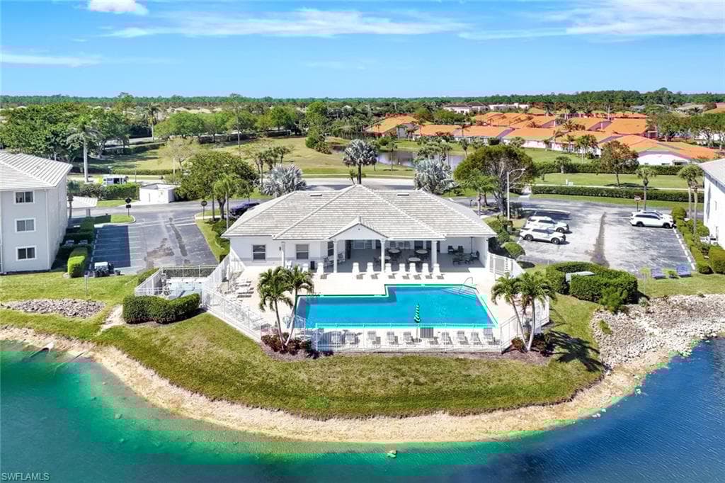 7831 Regal Heron Cir 304, Naples, FL 34104-32
