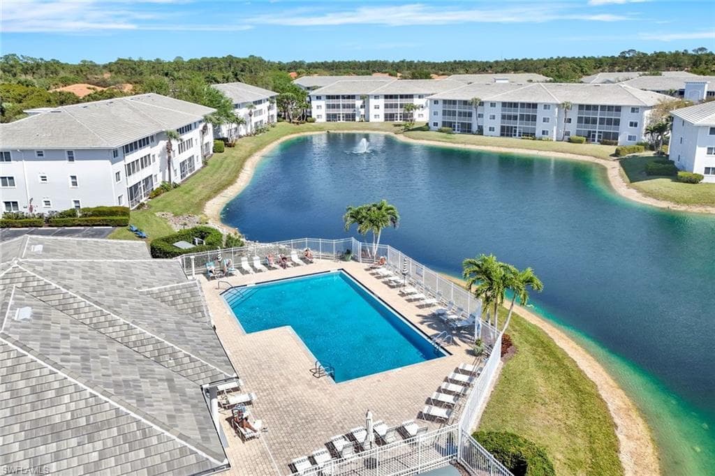 7831 Regal Heron Cir 304, Naples, FL 34104-33