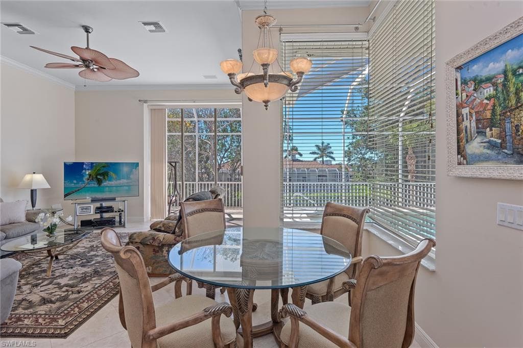 560 Inlet Dr, Marco Island, FL 34145-10