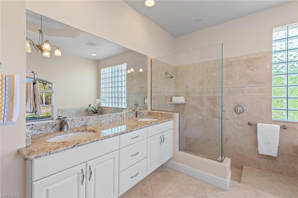 560 Inlet Dr, Marco Island, FL 34145-14