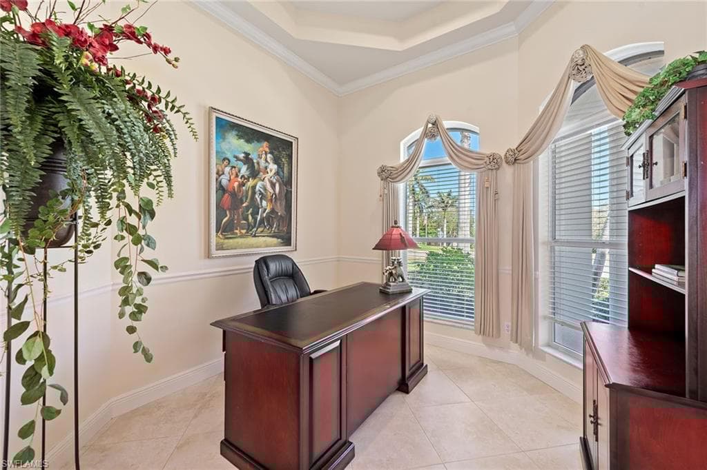 560 Inlet Dr, Marco Island, FL 34145-21