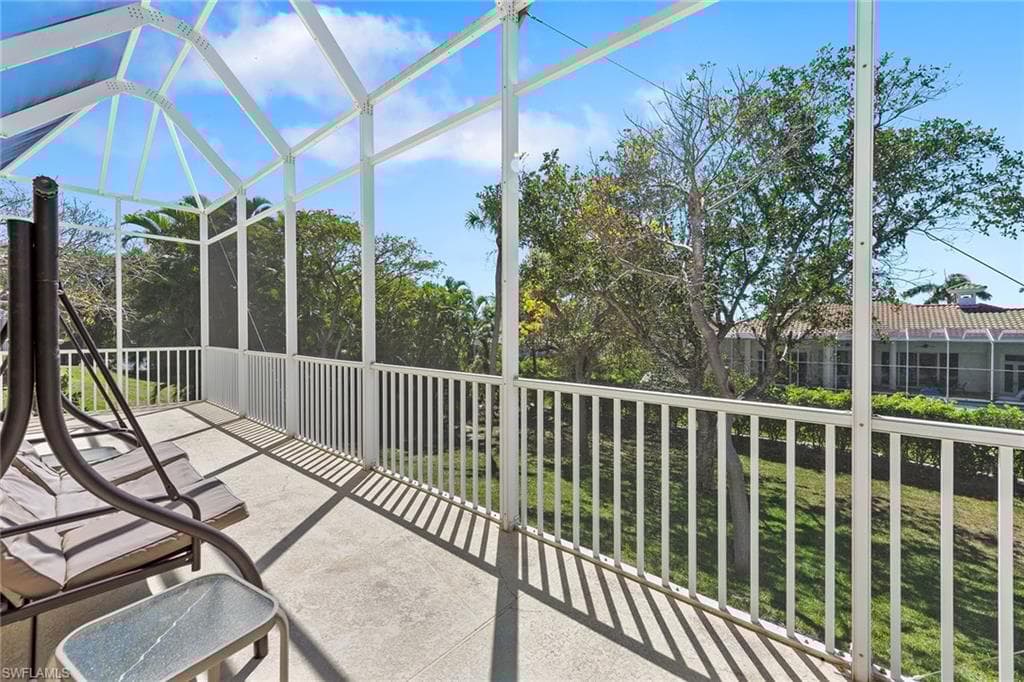 560 Inlet Dr, Marco Island, FL 34145-24