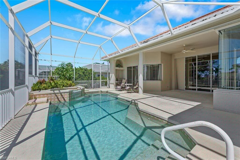 560 Inlet Dr, Marco Island, FL 34145-26