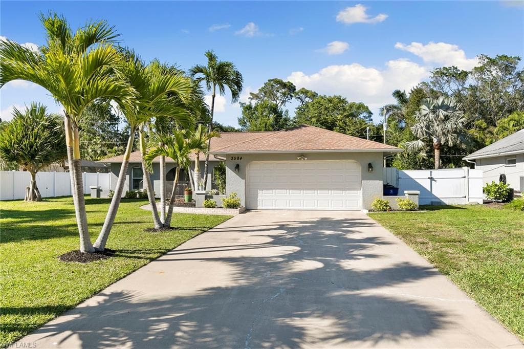 3584 Cartwright Ct, Bonita Springs, FL 34134-4
