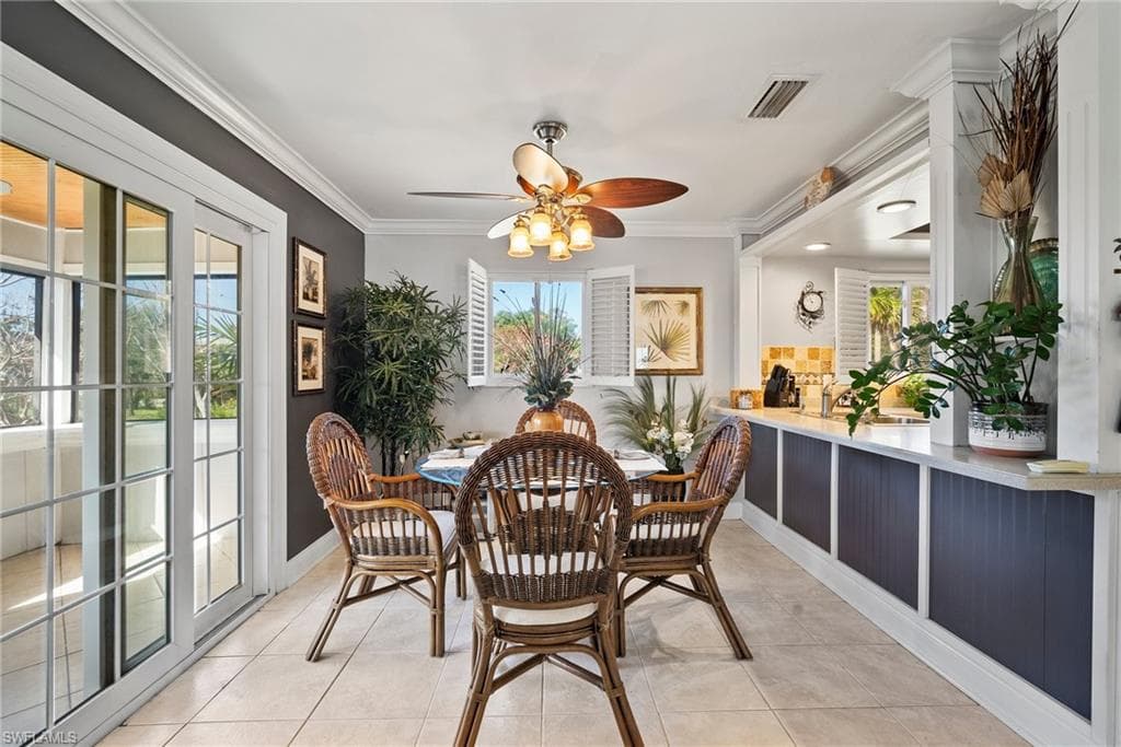 727 Glendale Ave, Naples, FL 34110-9