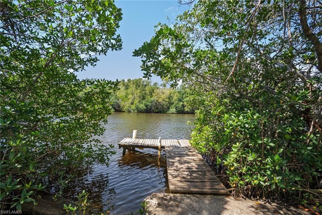 727 Glendale Ave, Naples, FL 34110-25