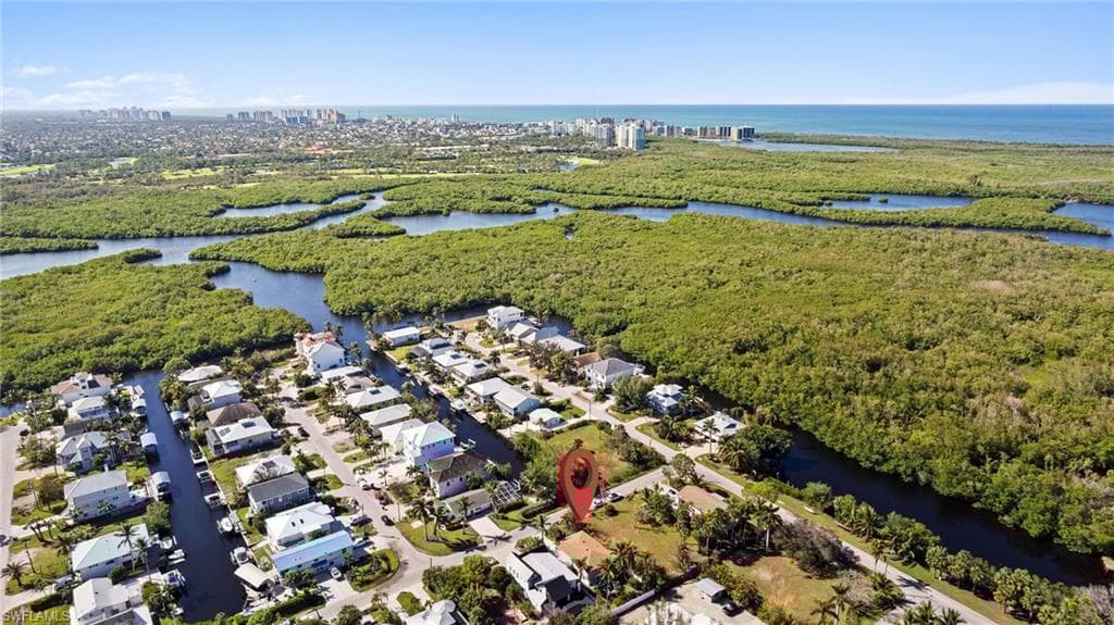 727 Glendale Ave, Naples, FL 34110-4