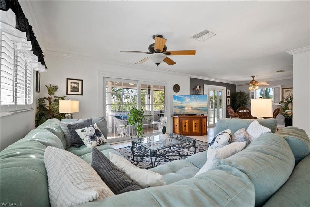 727 Glendale Ave, Naples, FL 34110-6