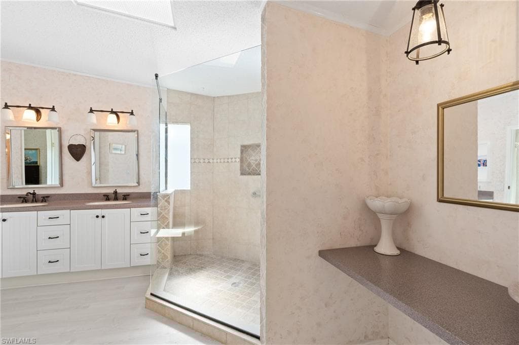 278 Riverwood Rd, Naples, FL 34114-30