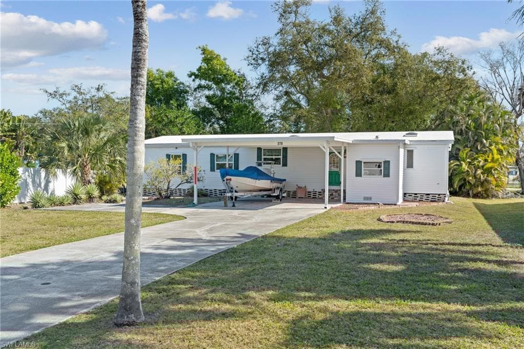 278 Riverwood Rd, Naples, FL 34114-3