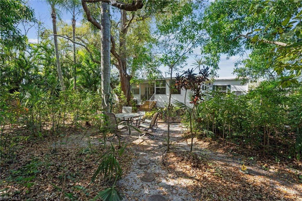 278 Riverwood Rd, Naples, FL 34114-41