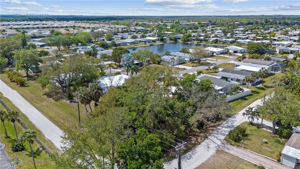 278 Riverwood Rd, Naples, FL 34114-45