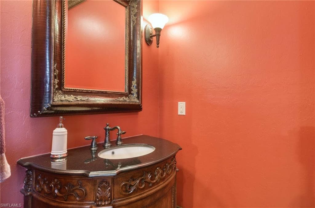 3027 Mona Lisa Blvd, Naples, FL 34119-35
