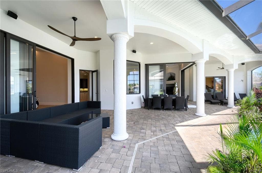 3027 Mona Lisa Blvd, Naples, FL 34119-39