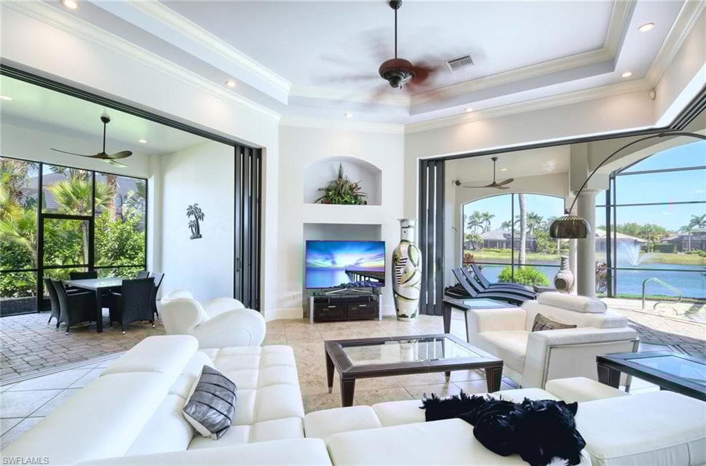 3027 Mona Lisa Blvd, Naples, FL 34119-7