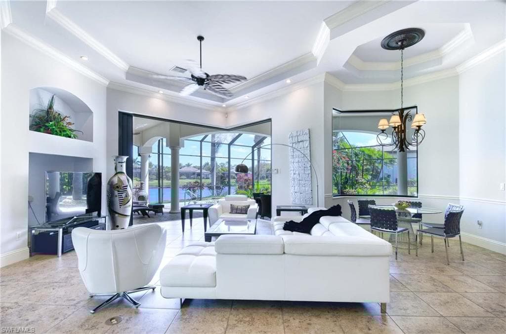 3027 Mona Lisa Blvd, Naples, FL 34119-8