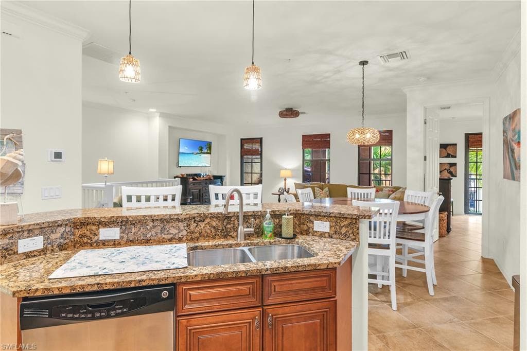 8965 Malibu Ln 802, Naples, FL 34113-19