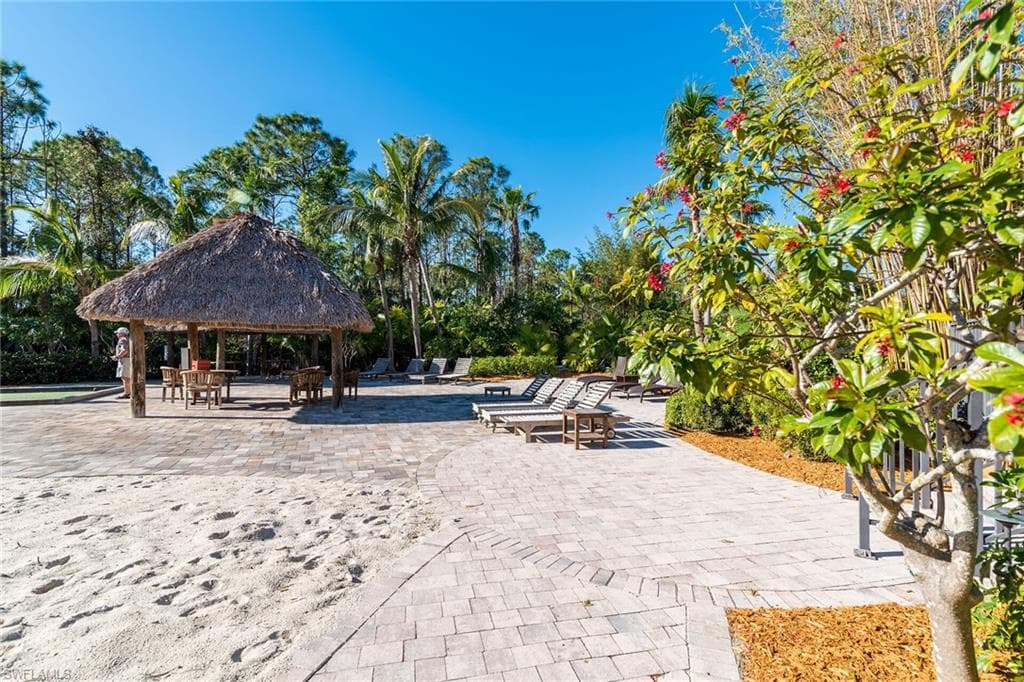 8965 Malibu Ln 802, Naples, FL 34113-39