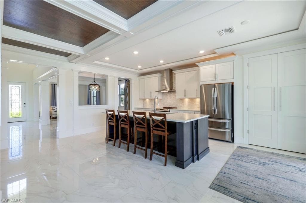 9250 Shadow Oak Ln, Naples, FL 34120-11