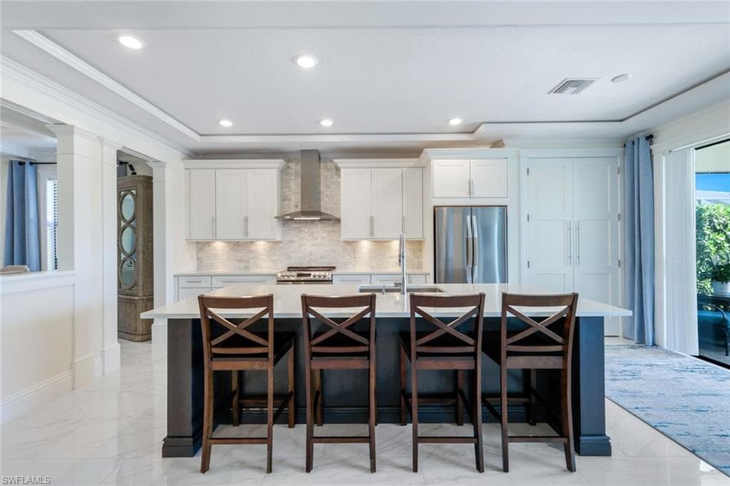 9250 Shadow Oak Ln, Naples, FL 34120-13