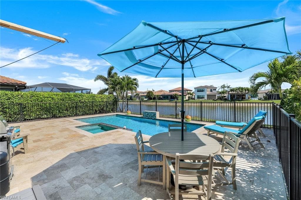 9250 Shadow Oak Ln, Naples, FL 34120-37