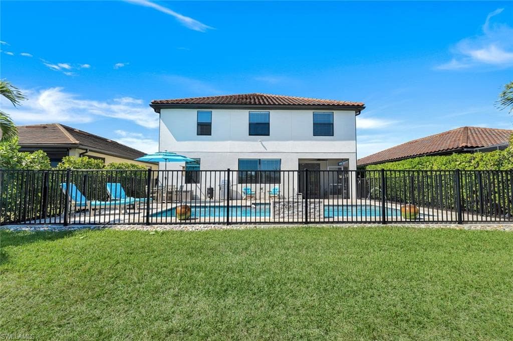 9250 Shadow Oak Ln, Naples, FL 34120-40