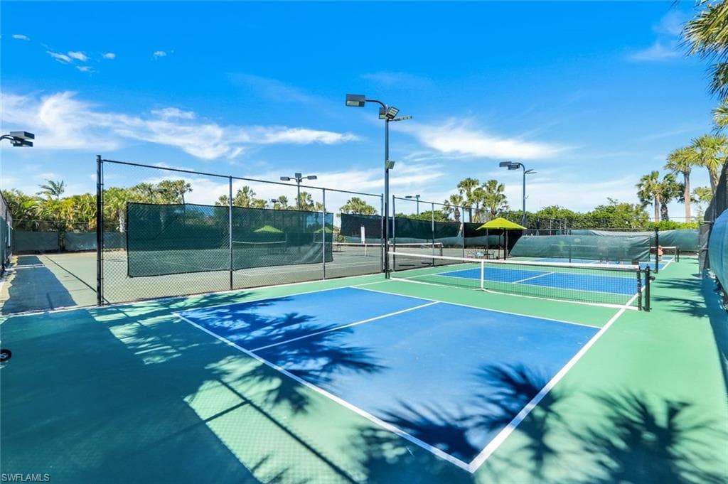 9250 Shadow Oak Ln, Naples, FL 34120-43