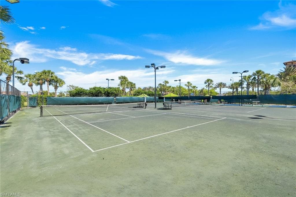 9250 Shadow Oak Ln, Naples, FL 34120-44