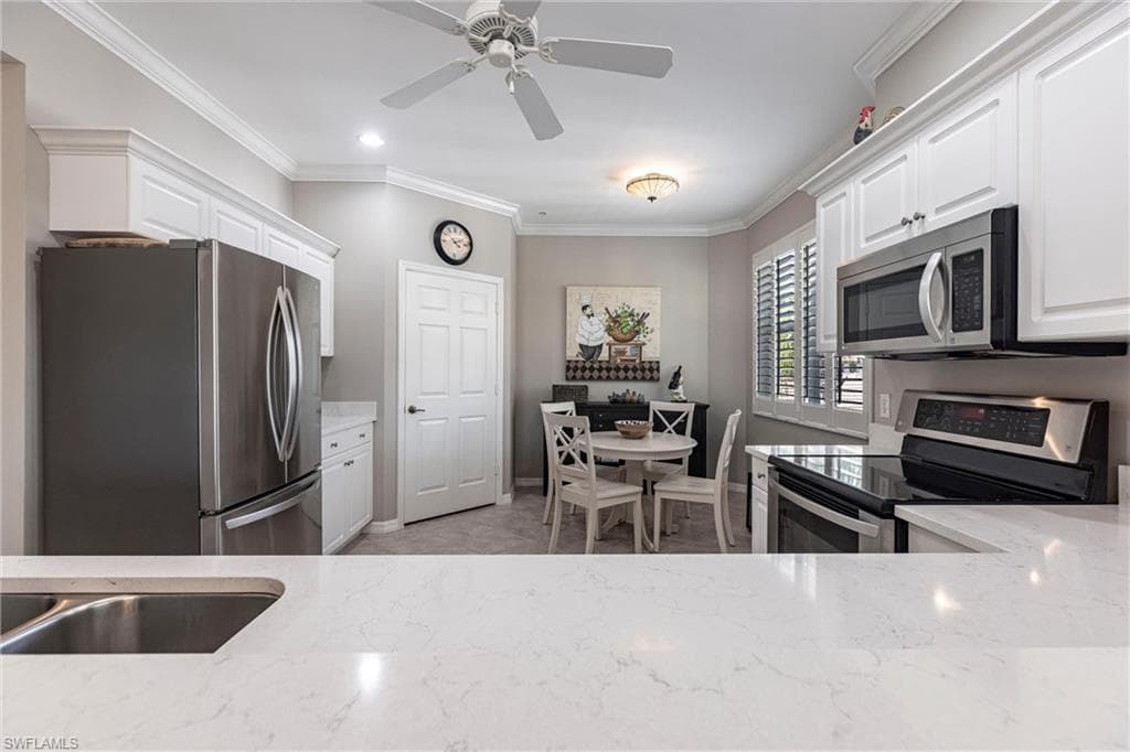3989 Bishopwood Ct E 201, Naples, FL 34114-13