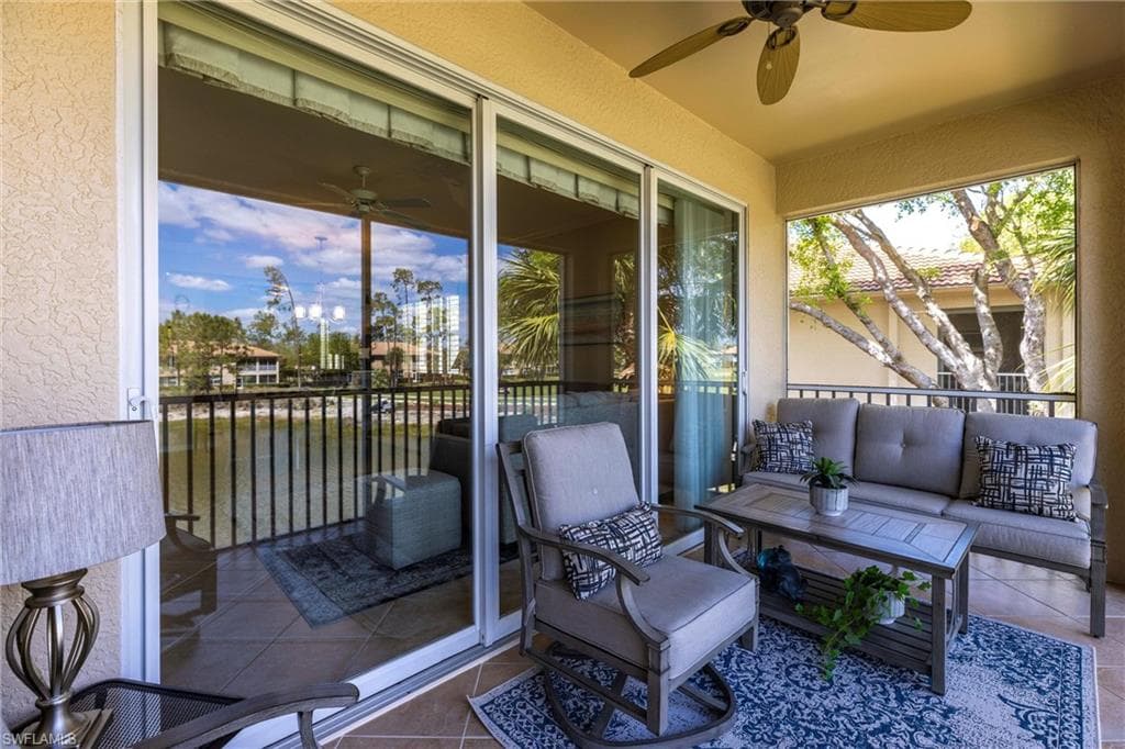 3989 Bishopwood Ct E 201, Naples, FL 34114-26