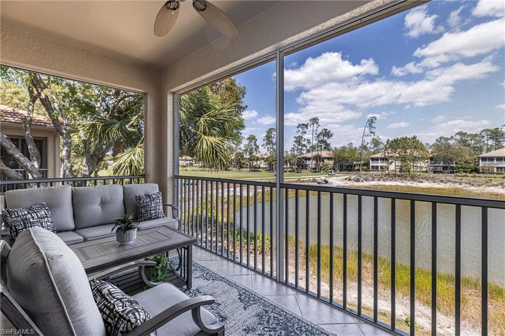 3989 Bishopwood Ct E 201, Naples, FL 34114-3