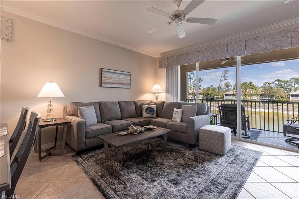 3989 Bishopwood Ct E 201, Naples, FL 34114-4