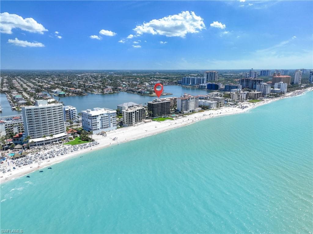 9653 Gulf Shore Dr 702, Naples, FL 34108-20