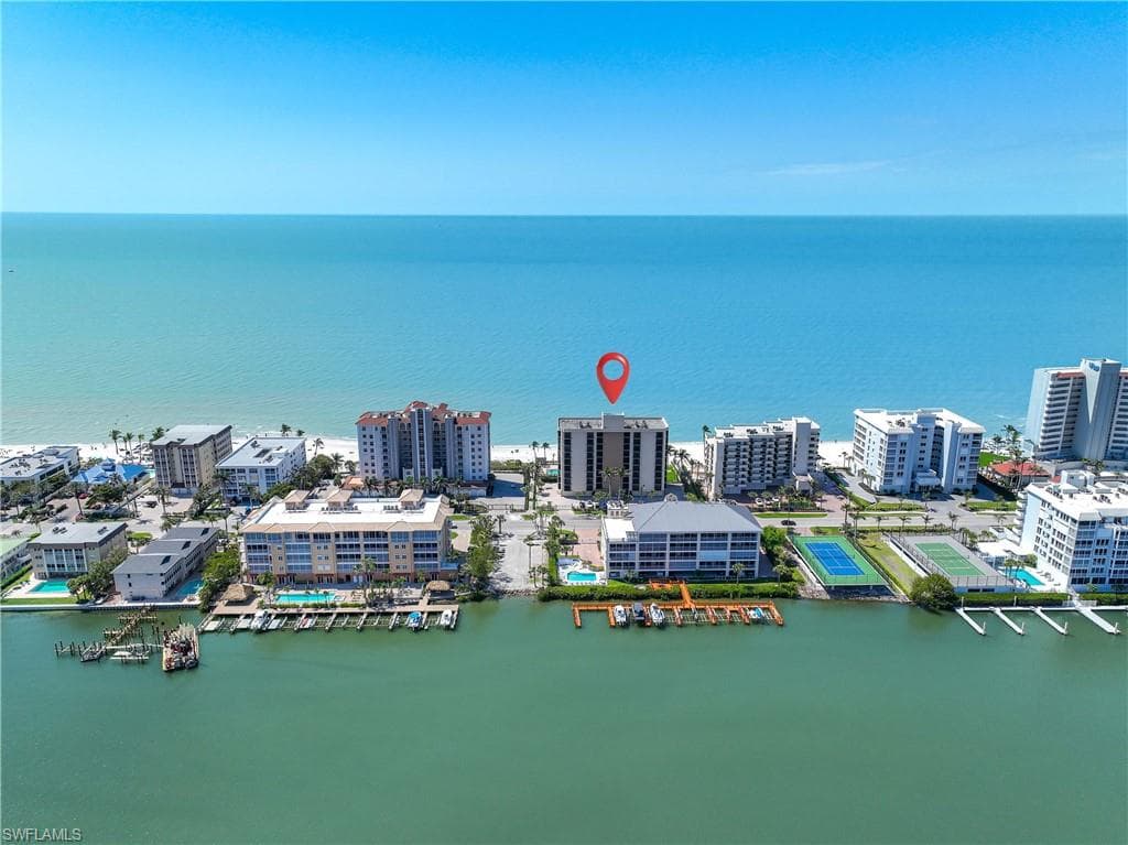 9653 Gulf Shore Dr 702, Naples, FL 34108-21