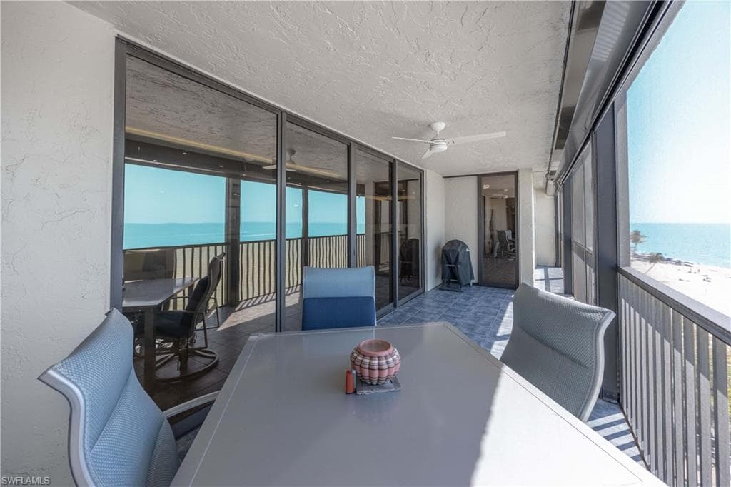9653 Gulf Shore Dr 702, Naples, FL 34108-6