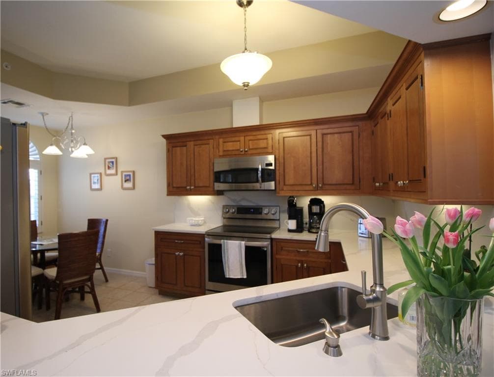 1510 Clermont Dr 103, Naples, FL 34109-10