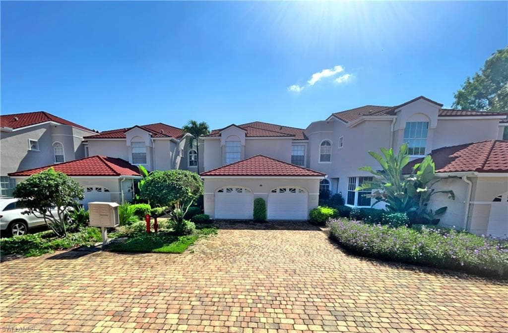 1510 Clermont Dr 103, Naples, FL 34109-1