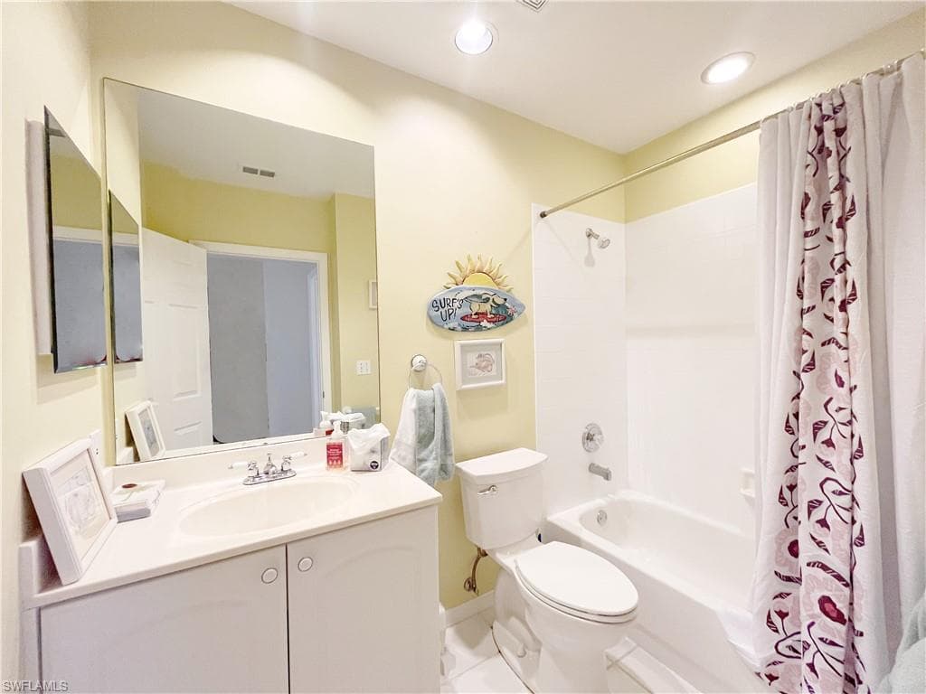 1510 Clermont Dr 103, Naples, FL 34109-19