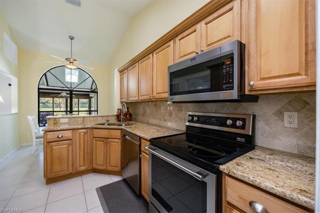 12629 Glen Hollow Dr, Bonita Springs, FL 34135-10