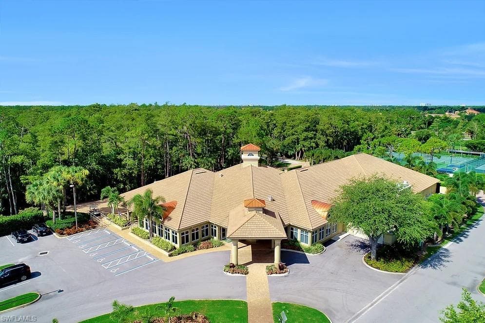 12629 Glen Hollow Dr, Bonita Springs, FL 34135-25