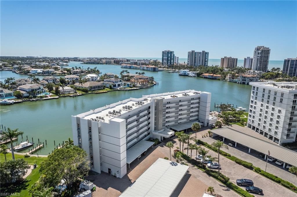 300 Park Shore Dr 4c, Naples, FL 34103-20