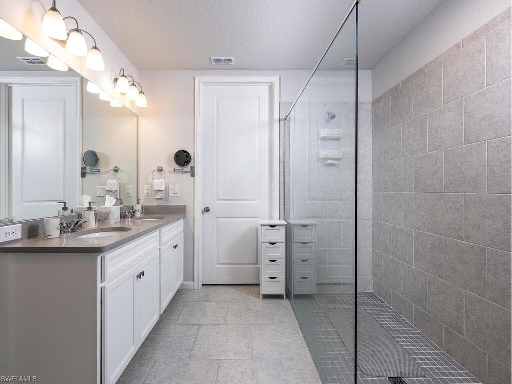 4601 Arboretum Cir 103, Naples, FL 34112-9