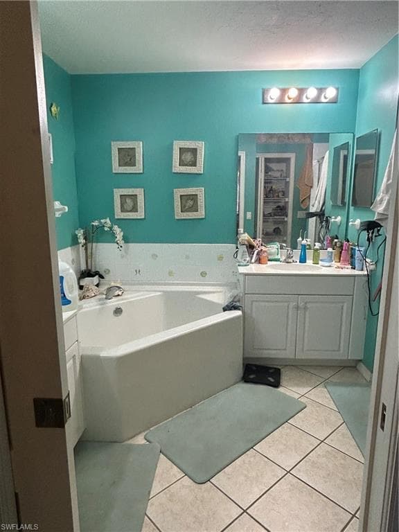 3545 Laurel Greens Ln N 103, Naples, FL 34119-21