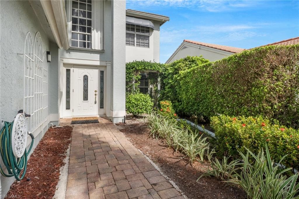 7127 Mill Pond Cir, Naples, FL 34109-4
