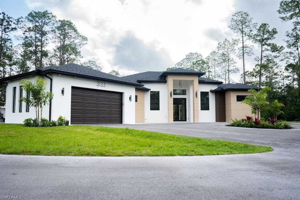 3133 12th Ave NE, Naples, FL 34120-3